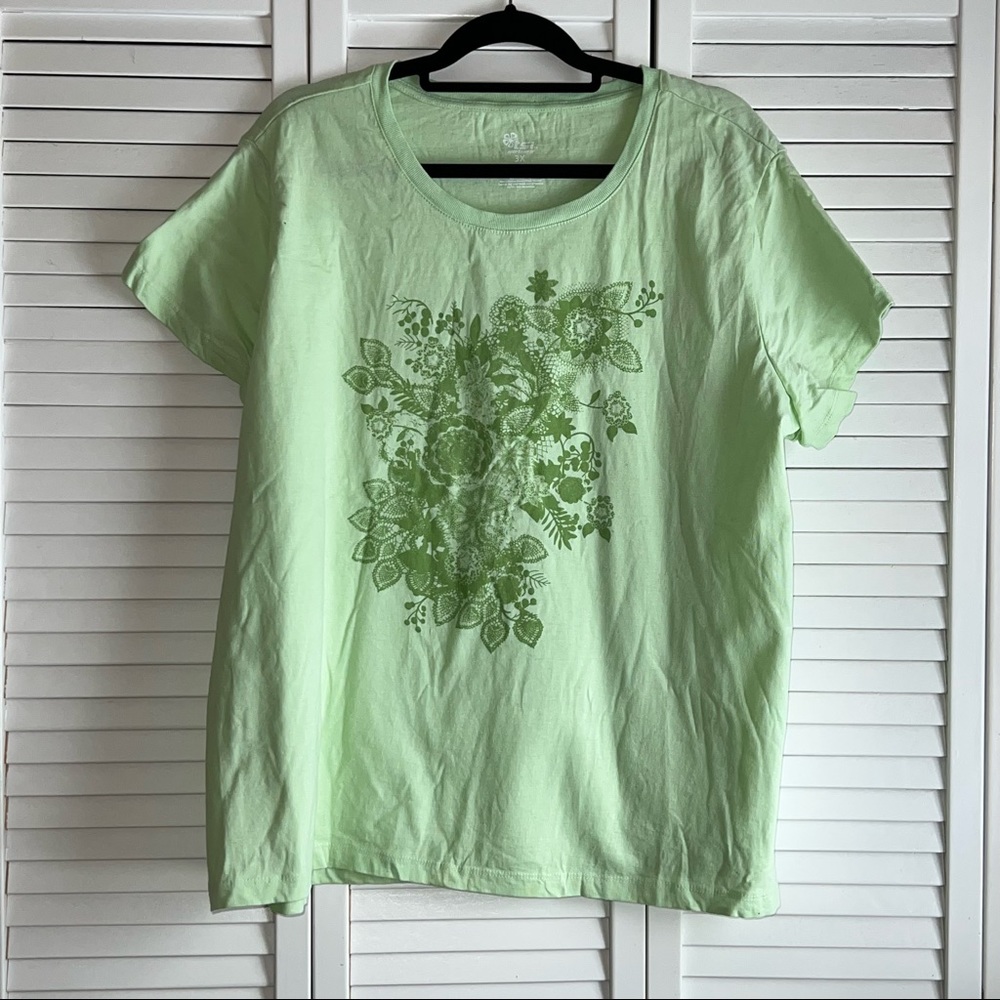 TSI Sportswear green short sleeve tee